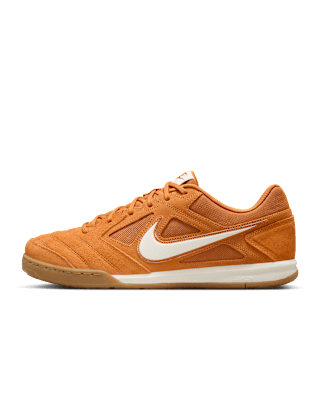 NIKE+GATO.png